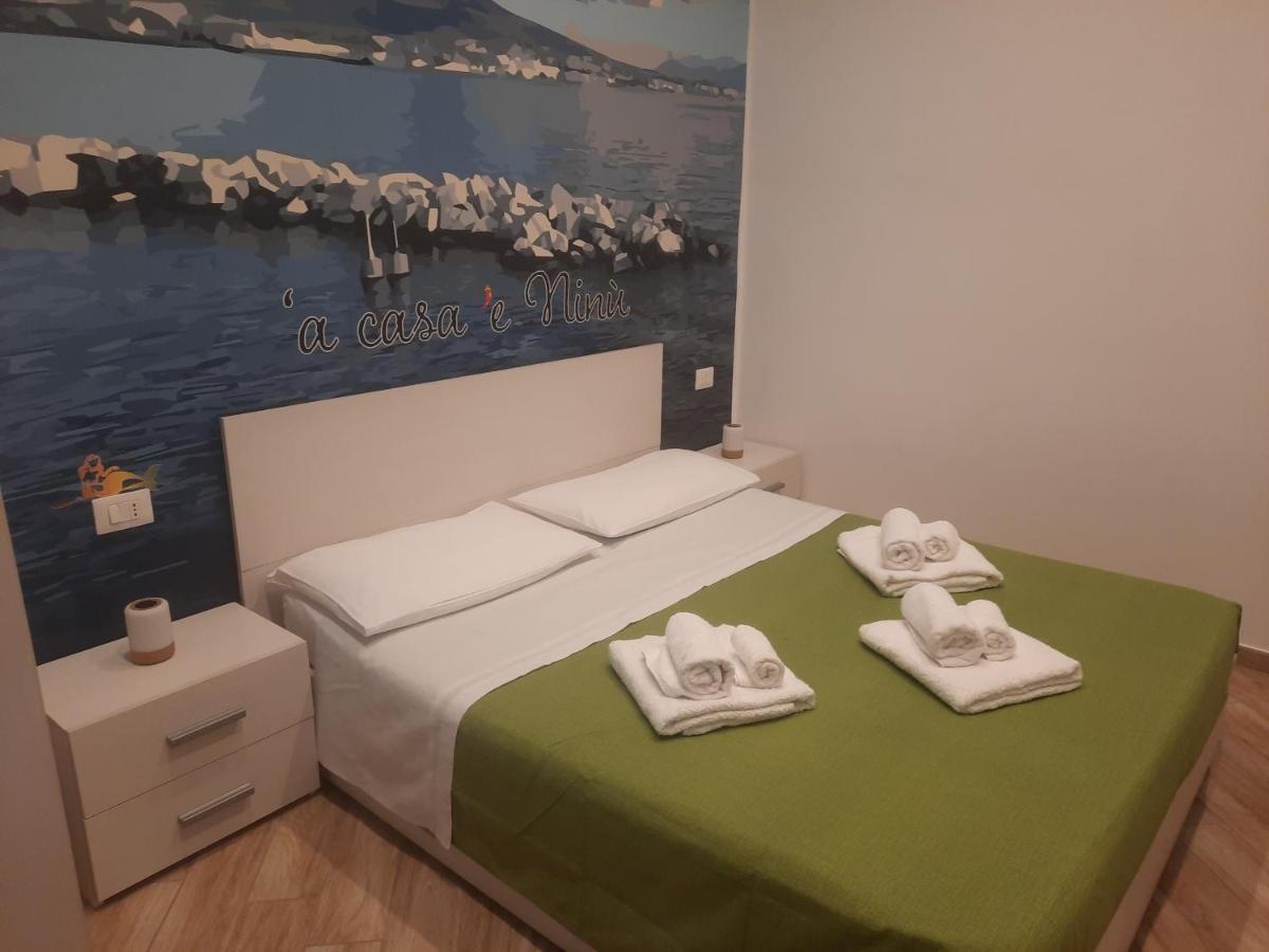 'A Casa 'E Ninu Casa Vacanze Napoli Exterior foto